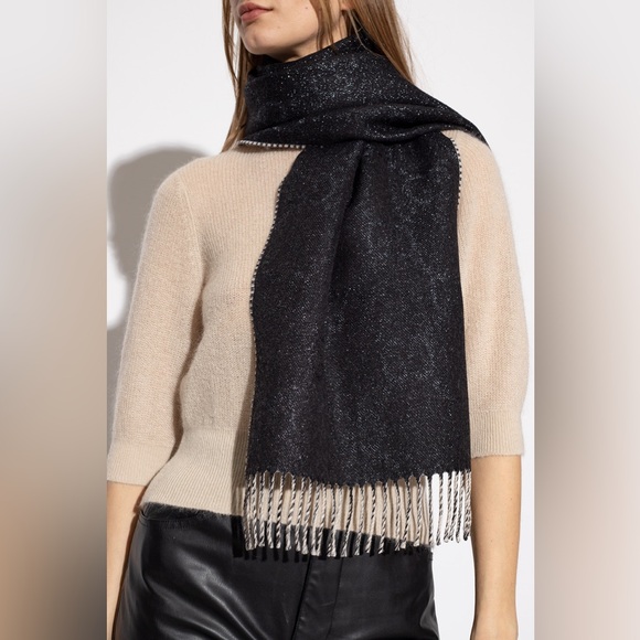 Gucci Shiny Glitter Interlocking G wool-blend scarf